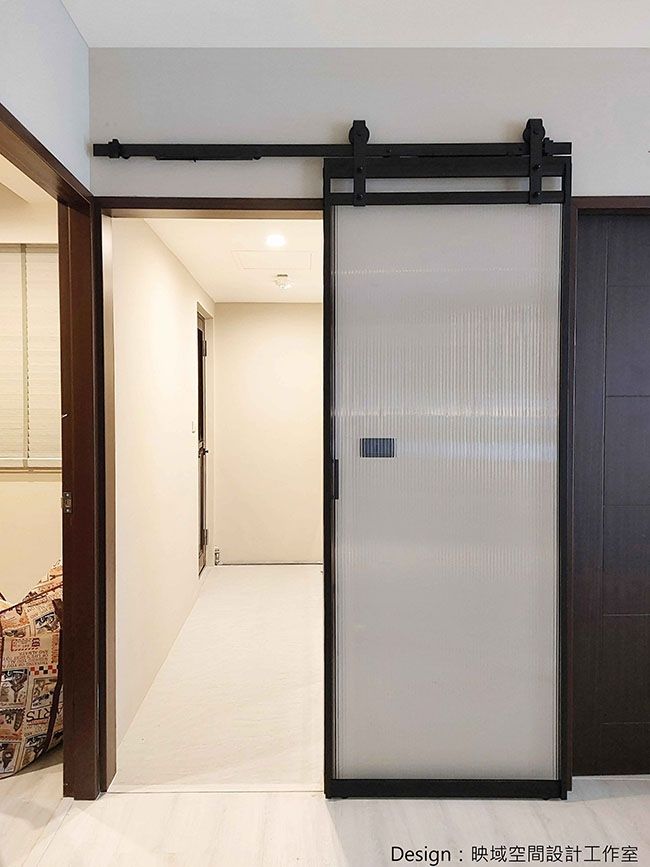 美式穀倉門滑輪五金__玻璃鋁框門片_(2).jpg