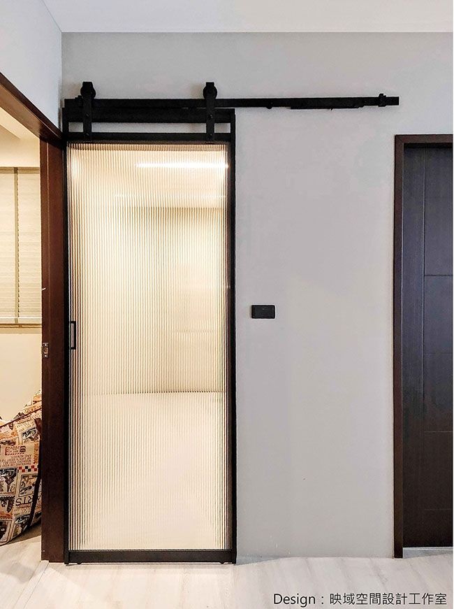 美式穀倉門滑輪五金__玻璃鋁框門片_(3).jpg