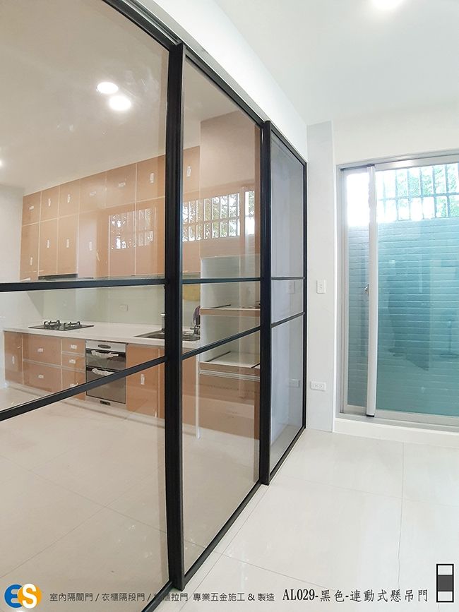 AL029-黑色連動式懸吊門-1_3.jpg
