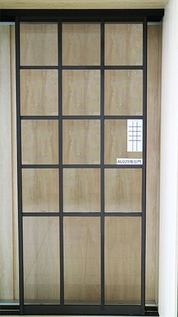 AL029-黑色落地式推拉門.jpg